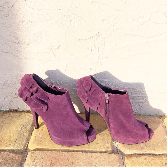 Qupid ruffle peep toe bootie - Picture 2 of 8